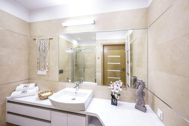 Room 146 of 174