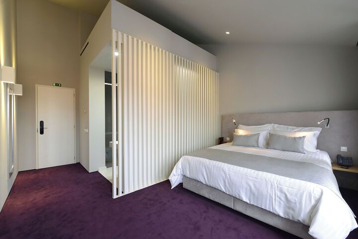 Room 22 of 46