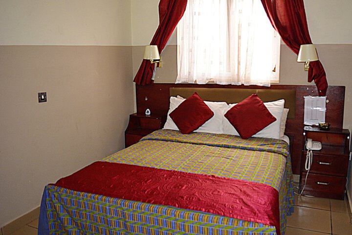 Room 5 of 50