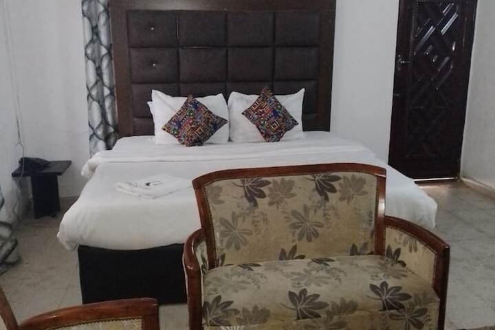 Room 3 of 15