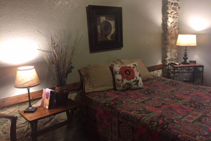 Room 32 of 107