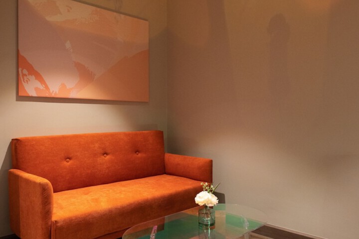 Room 90 of 136