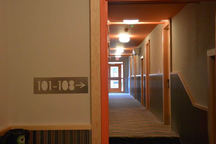 Ballroom/Hall 68 of 78