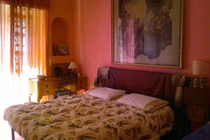 Room 12 of 51