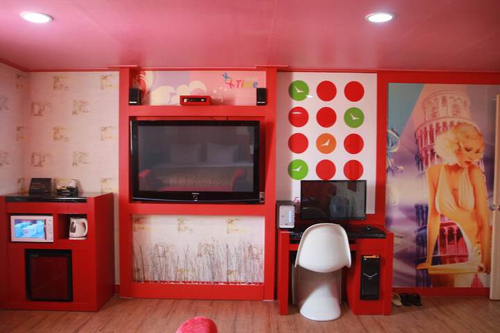 Room 62 of 84