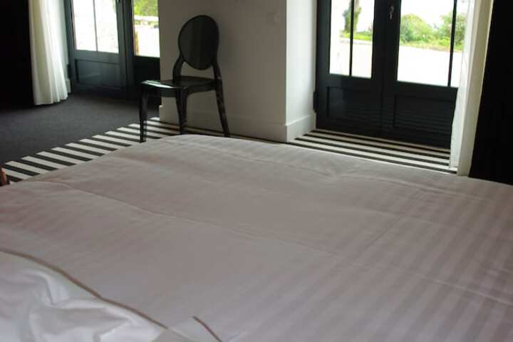 Room 13 of 31