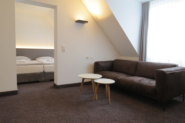 Room 46 of 125