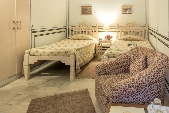 Room 5 of 57