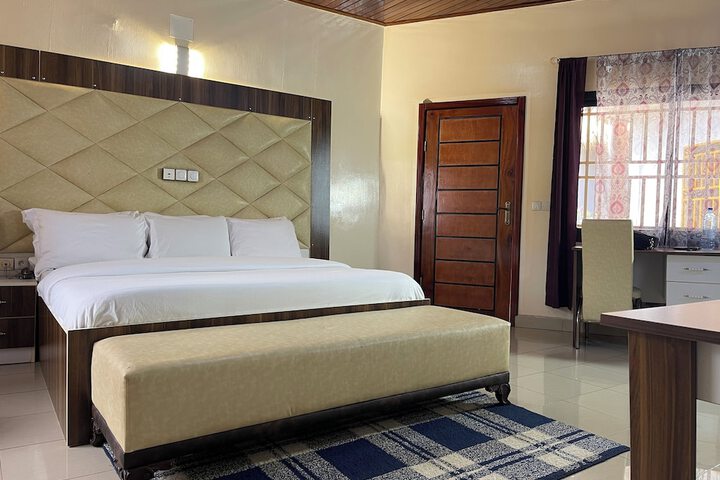 Room 69 of 124