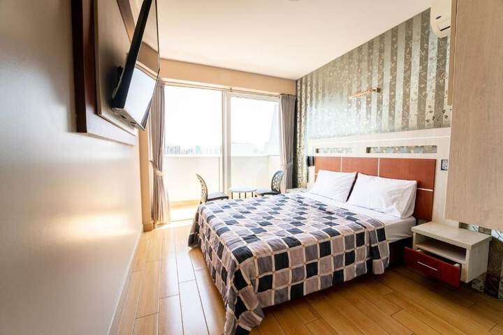 Room 2 of 9