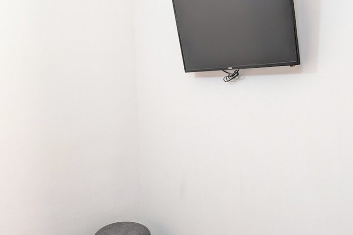 Room 5 of 27