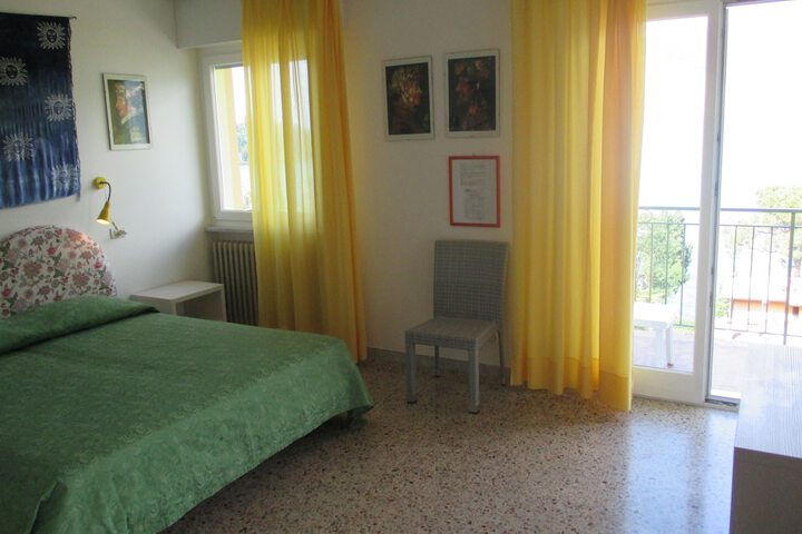 Room 11 of 63