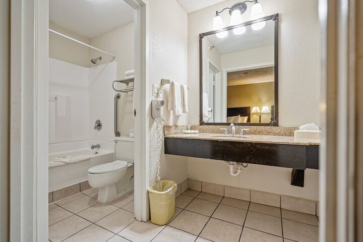 Room 15 of 20