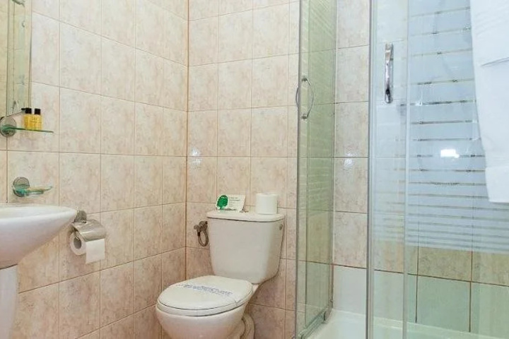 Clean Restrooms
