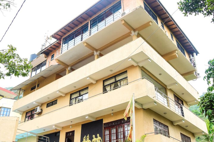 Hotel Exterior 42 of 44
