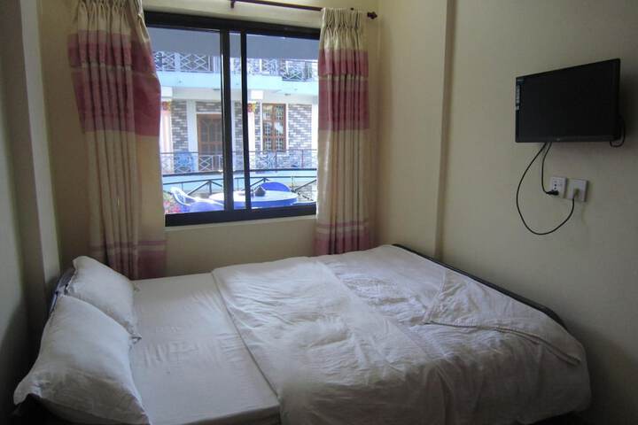 Room 19 of 52