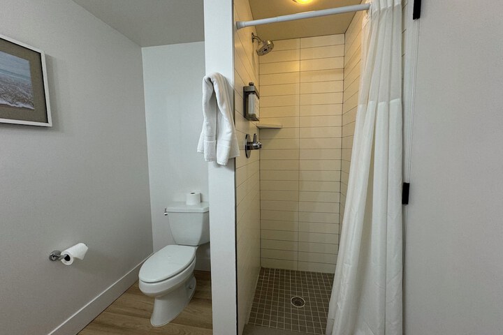 Room 114 of 155