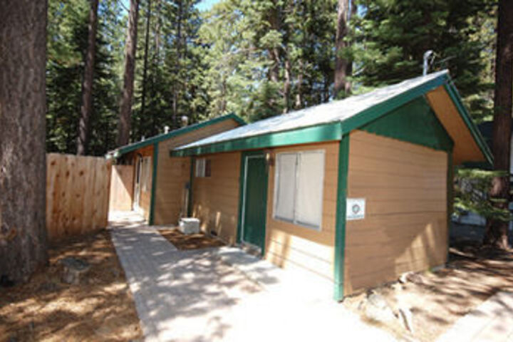 Exterior of 1206 Bonanza Avenue