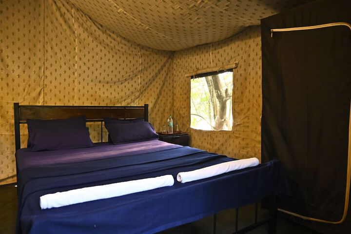 Room 4 of 60