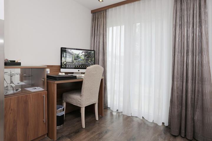 Room 18 of 51