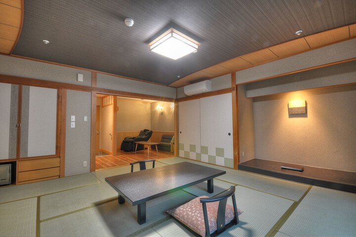 Room 25 of 105