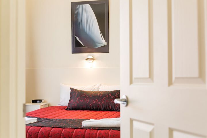 Room 15 of 50