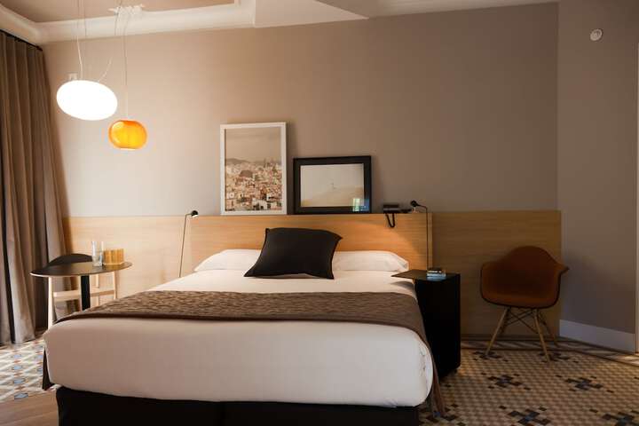 Room 26 of 159