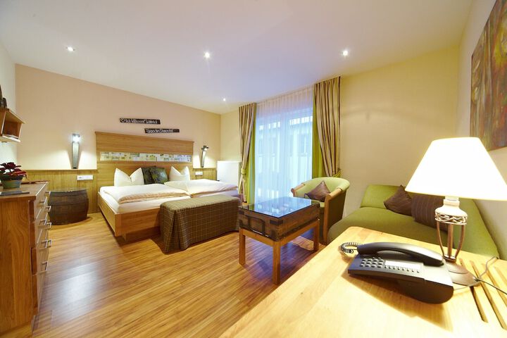 Room 4 of 32