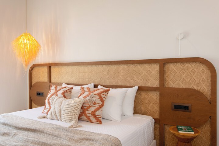Room 84 of 195