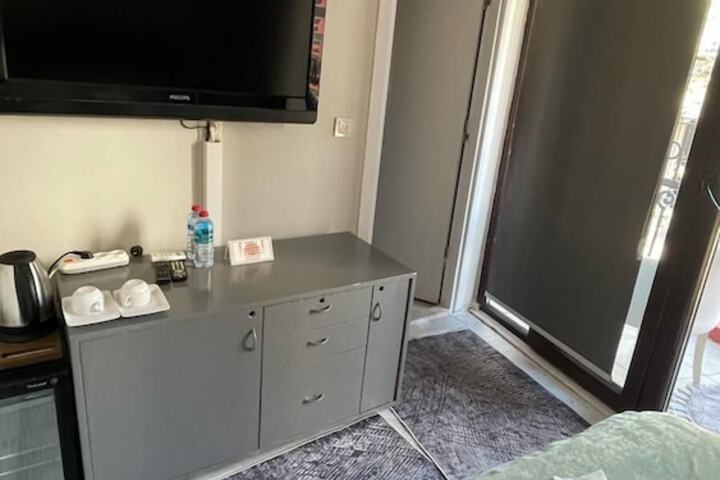 Room 79 of 126