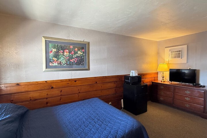 Room 5 of 36