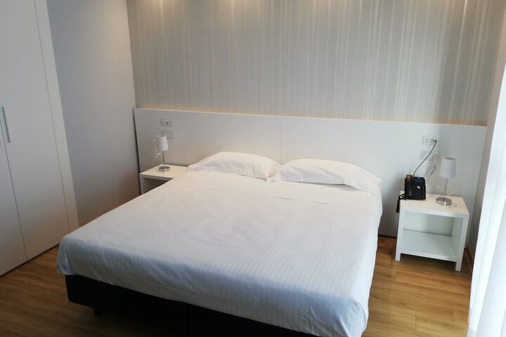 Room 7 of 47