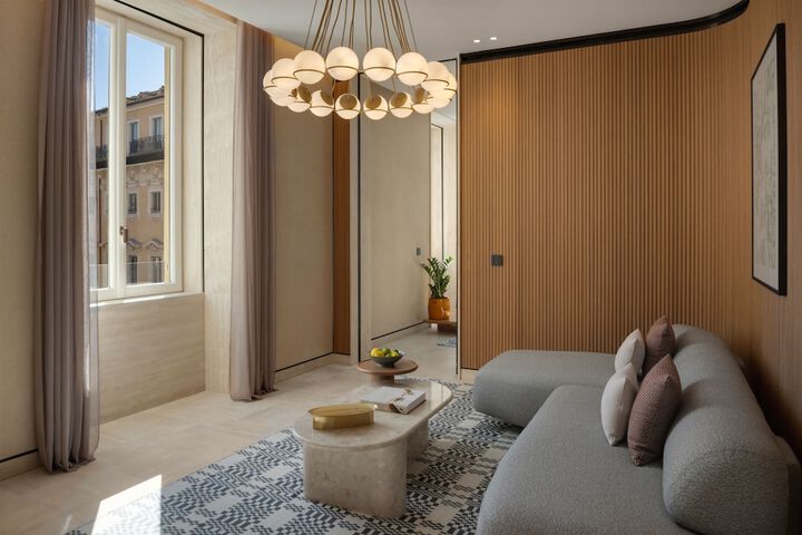 Room 43 of 95