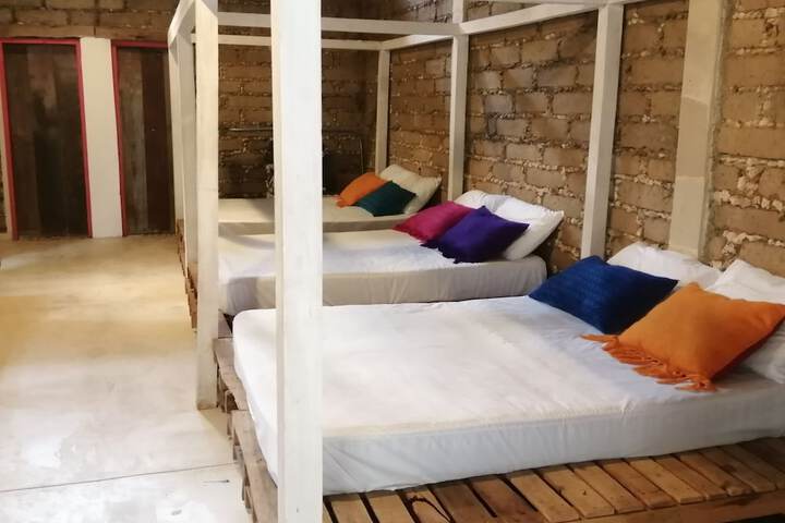 Room 10 of 50