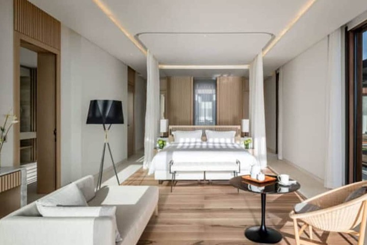 Room 15 of 65