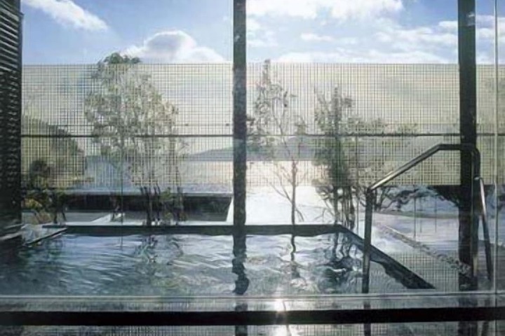 Hotel with Pool