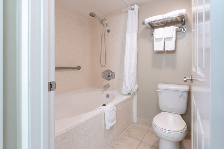 Room 15 of 40