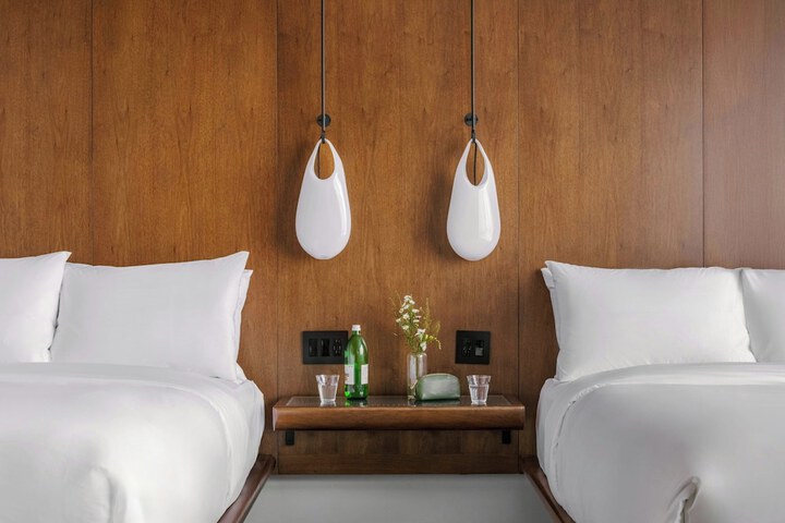 Room 9 of 51