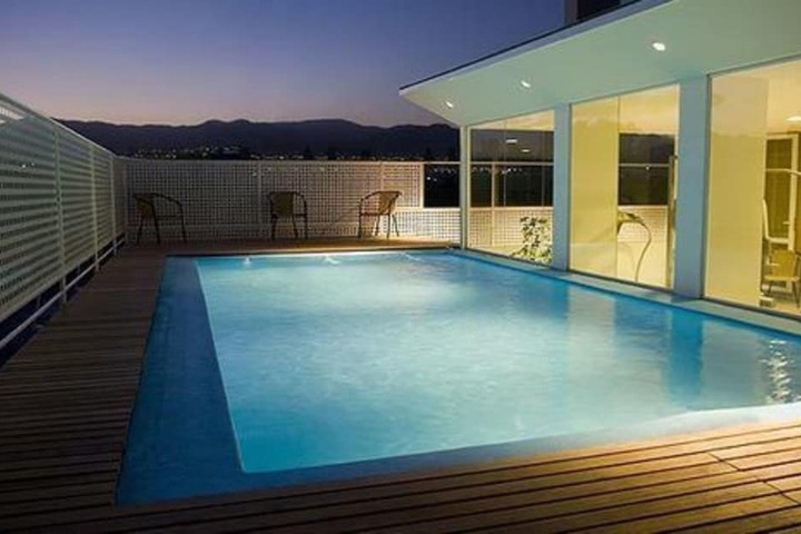 Pools & Facilities
