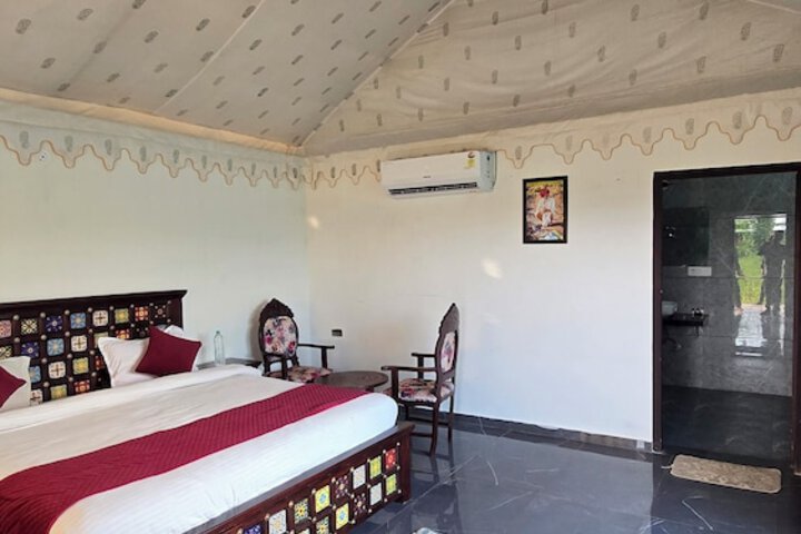 Room 10 of 31