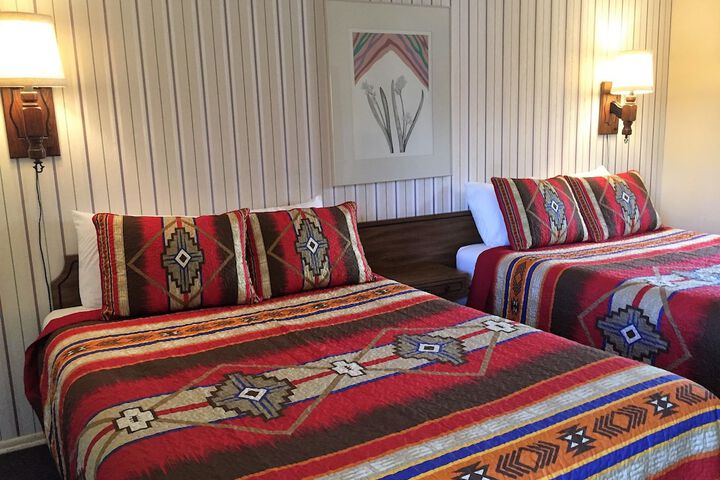 Room 4 of 15