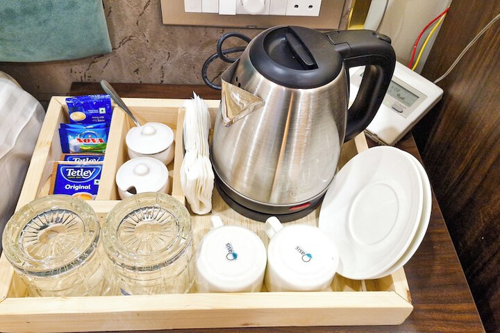 Breakfast/Coffee Service 91 of 136