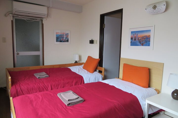 Room 7 of 68