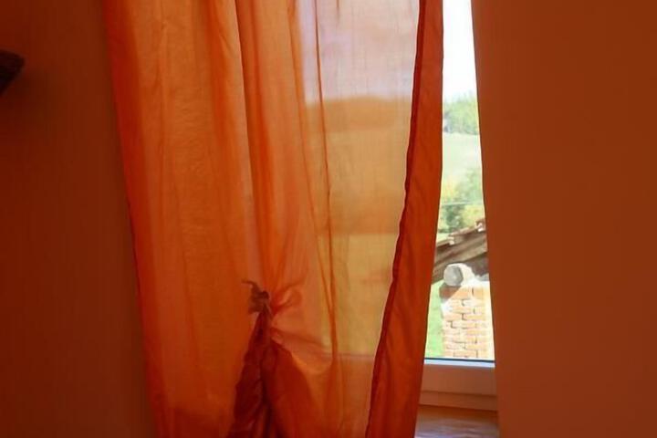 Room 2 of 2