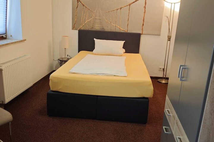 Room 14 of 20