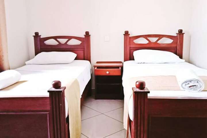 Room 6 of 29