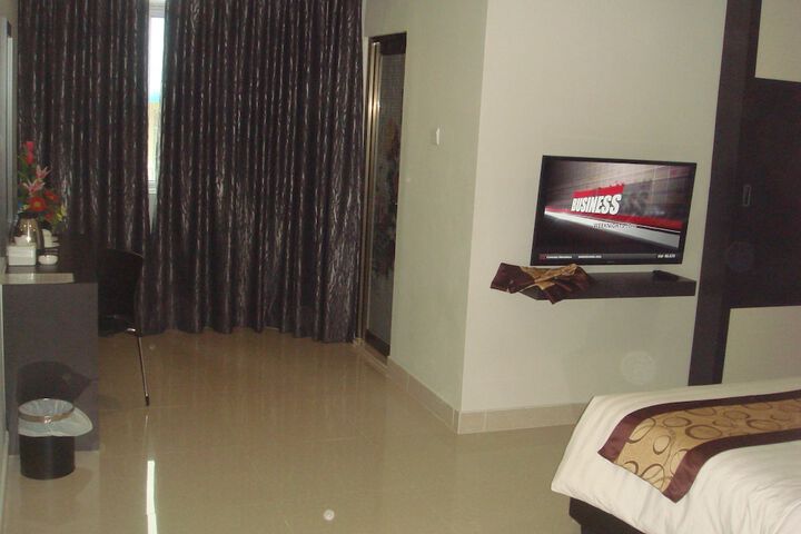 Room 7 of 31