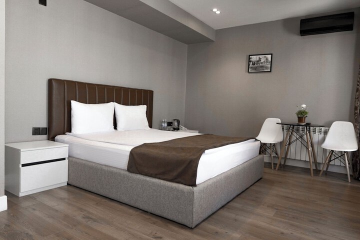 Room 14 of 44