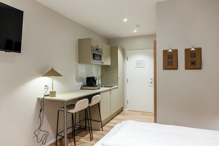 Room 48 of 184