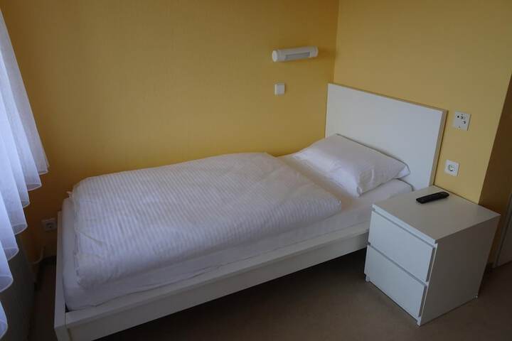 Room 11 of 24